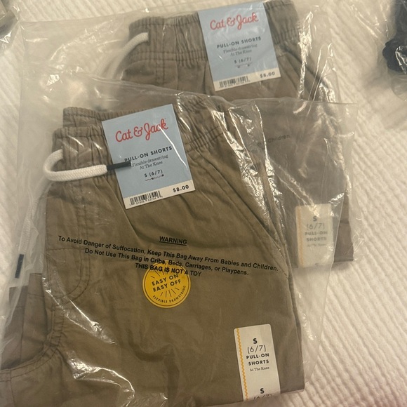 EIGHT PAIRS OF NWT Cat & Jack Kids Shorts - Assorted Colors - Size 6-7 - Picture 7 of 10